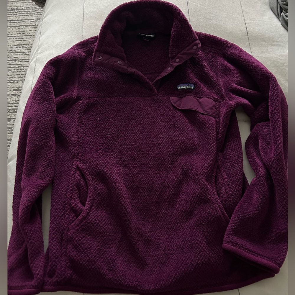 Women's Purple Patagonia Pullover- SIZE M